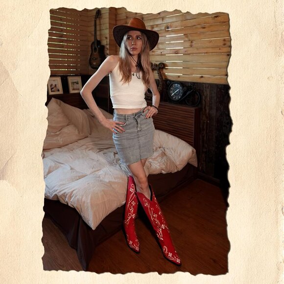 ⚡Women's Red Suede Knee High Boots Embroidered Pointed Toe Chunky Heel - Picture 7 of 8